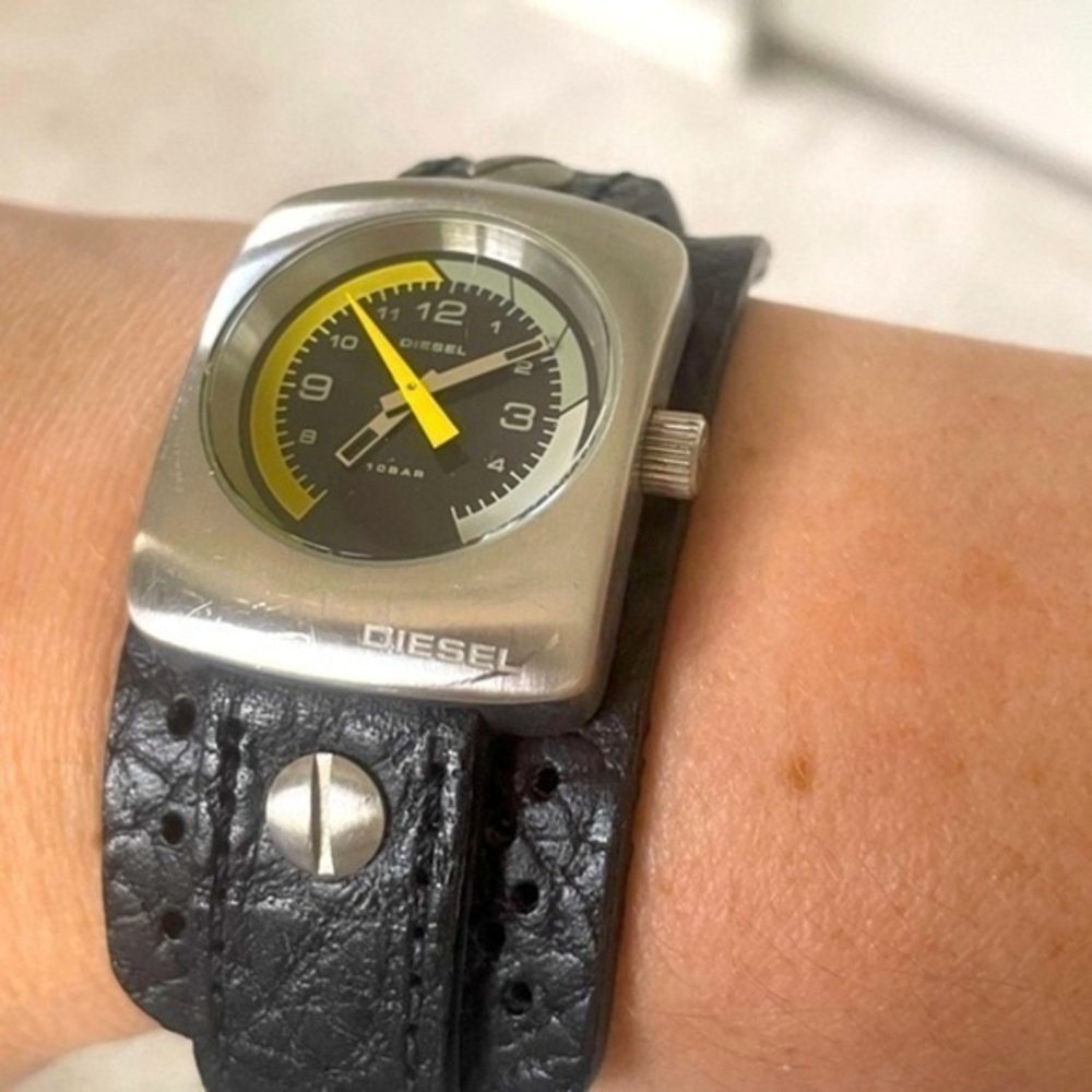 SOLD!!! DIESEL Vintage Cuff Watch - Picture 1 of 8